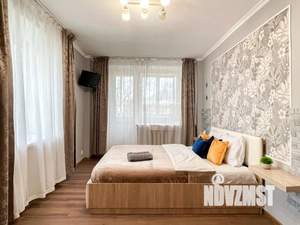 1-к квартира, посуточно, 45м2, 1/1 этаж