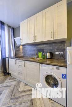 Студия квартира, посуточно, 34м2, 16/25 этаж