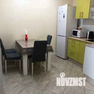 2-к квартира, посуточно, 50м2, 23/25 этаж