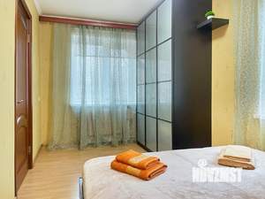 2-к квартира, посуточно, 45м2, 1/1 этаж
