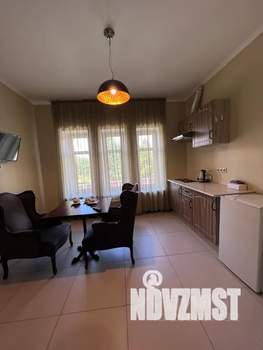 1-к квартира, посуточно, 40м2, 1/3 этаж