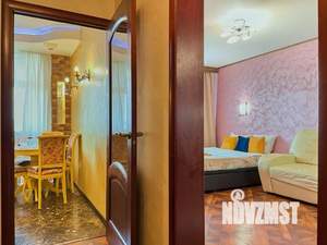 1-к квартира, посуточно, 50м2, 1/1 этаж