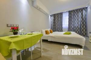 Студия квартира, посуточно, 31м2, 25/25 этаж