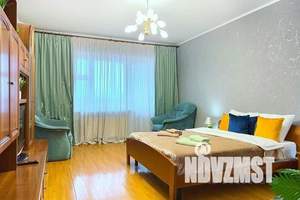 1-к квартира, посуточно, 65м2, 11/16 этаж