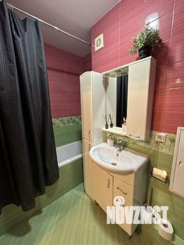 2-к квартира, посуточно, 42м2, 17/25 этаж