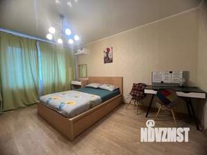 1-к квартира, посуточно, 40м2, 8/18 этаж