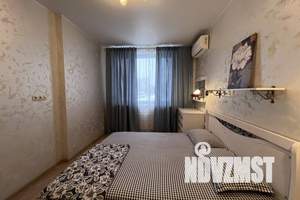 2-к квартира, посуточно, 47м2, 3/17 этаж