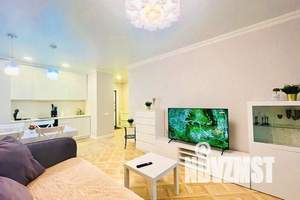 2-к квартира, посуточно, 45м2, 18/25 этаж