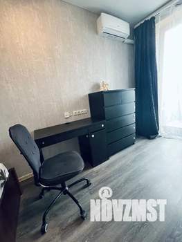 Студия квартира, посуточно, 38м2, 10/15 этаж