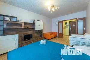 1-к квартира, посуточно, 42м2, 16/22 этаж