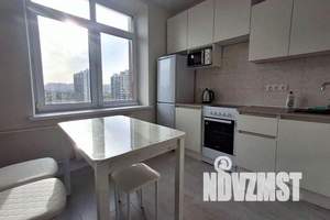 1-к квартира, посуточно, 40м2, 9/9 этаж