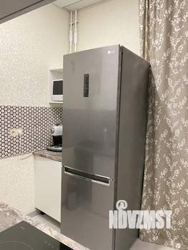 Студия квартира, на длительный срок, 32м2, 13/17 этаж