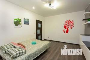 2-к квартира, посуточно, 55м2, 1/1 этаж