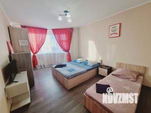 1-к квартира, посуточно, 42м2, 1/1 этаж