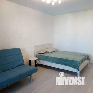 1-к квартира, посуточно, 40м2, 10/17 этаж