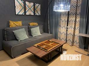 Студия квартира, посуточно, 36м2, 1/7 этаж