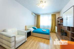 1-к квартира, посуточно, 42м2, 16/23 этаж