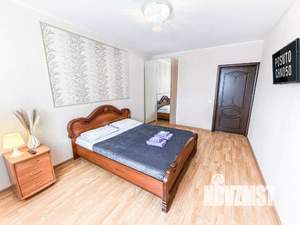 3-к квартира, посуточно, 84м2, 1/1 этаж