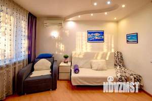 1-к квартира, посуточно, 40м2, 1/1 этаж