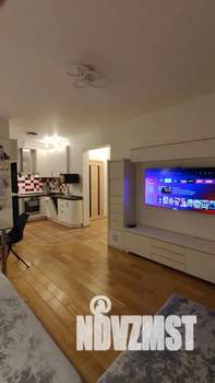 2-к квартира, посуточно, 42м2, 8/25 этаж