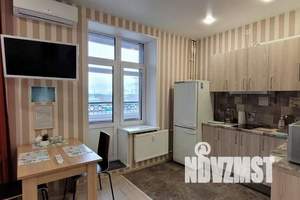 1-к квартира, посуточно, 35м2, 7/17 этаж