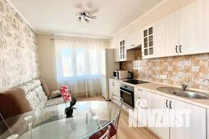 1-к квартира, посуточно, 50м2, 13/17 этаж