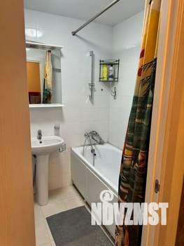 Студия квартира, посуточно, 34м2, 18/24 этаж