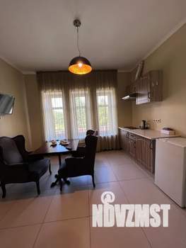 1-к квартира, посуточно, 40м2, 1/3 этаж