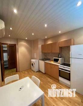 1-к квартира, посуточно, 36м2, 1/10 этаж