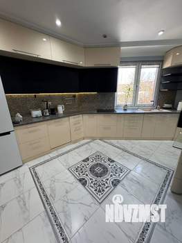 3-к квартира, вторичка, 68м2, 2/27 этаж