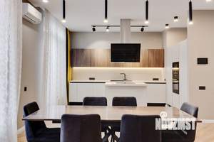 4-к квартира, вторичка, 138м2, 5/5 этаж