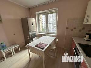 2-к квартира, вторичка, 62м2, 8/10 этаж