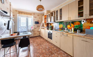 4-к квартира, вторичка, 121м2, 10/17 этаж