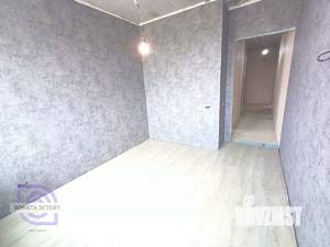 2-к квартира, вторичка, 46м2, 1/4 этаж