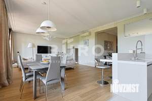 4-к квартира, вторичка, 280м2, 2/3 этаж