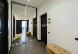 3-к квартира, вторичка, 121м2, 8/18 этаж