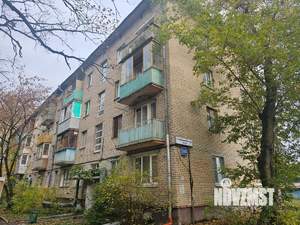2-к квартира, вторичка, 43м2, 1/4 этаж