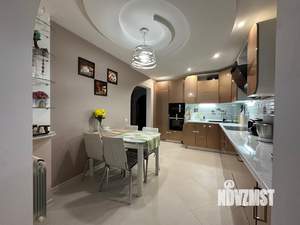 2-к квартира, вторичка, 67м2, 11/17 этаж