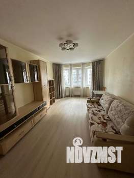 2-к квартира, вторичка, 62м2, 8/10 этаж