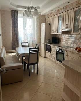 3-к квартира, вторичка, 90м2, 19/25 этаж