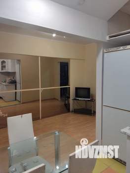 3-к квартира, вторичка, 53м2, 1/6 этаж