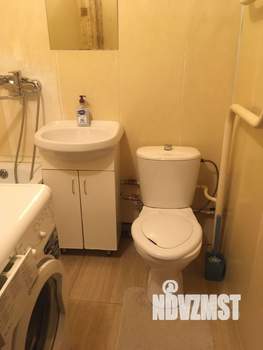 2-к квартира, вторичка, 38м2, 1/9 этаж