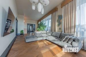 4-к квартира, вторичка, 157м2, 7/9 этаж
