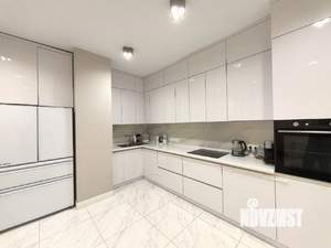 3-к квартира, вторичка, 118м2, 1/5 этаж