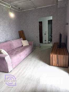 2-к квартира, вторичка, 46м2, 1/4 этаж