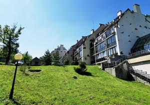 2-к квартира, вторичка, 65м2, 1/4 этаж