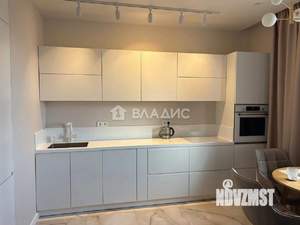 2-к квартира, вторичка, 63м2, 13/25 этаж