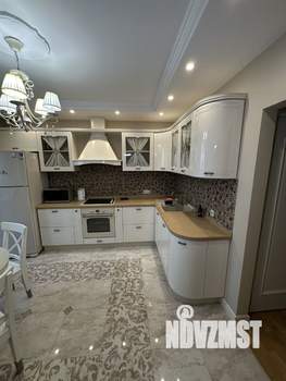 4-к квартира, вторичка, 106м2, 17/24 этаж