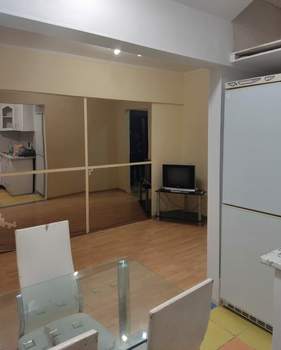 3-к квартира, вторичка, 53м2, 1/5 этаж