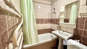2-к квартира, вторичка, 43м2, 1/5 этаж